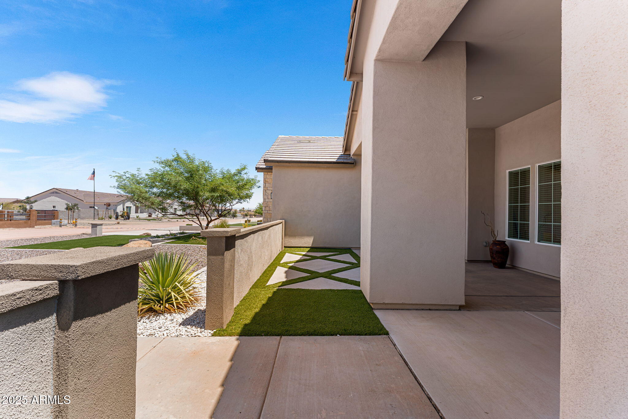 1111 W LUCKY Lane