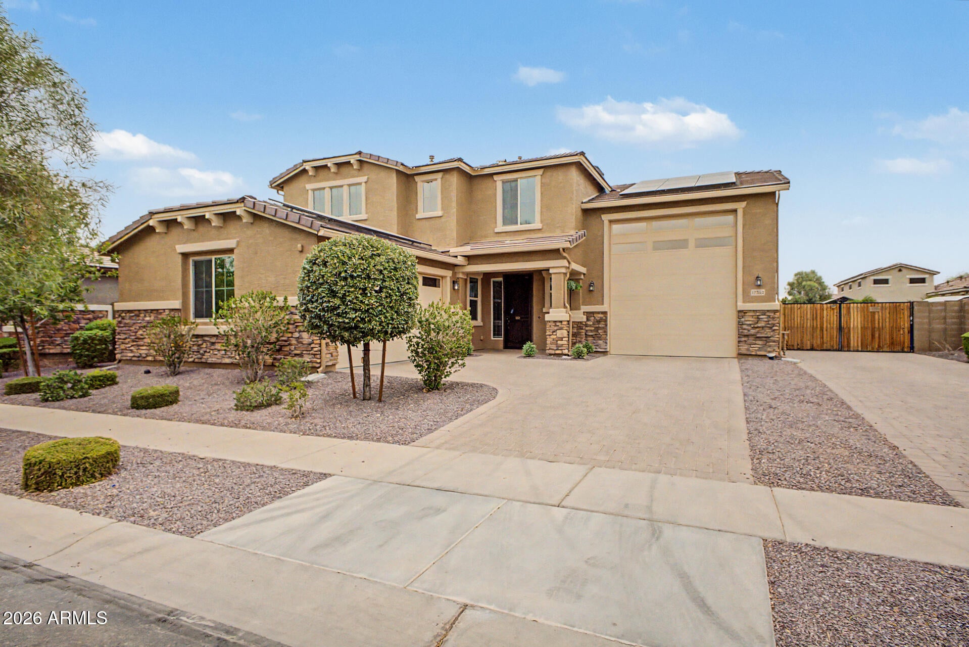 17352 W HEDGEHOG Place