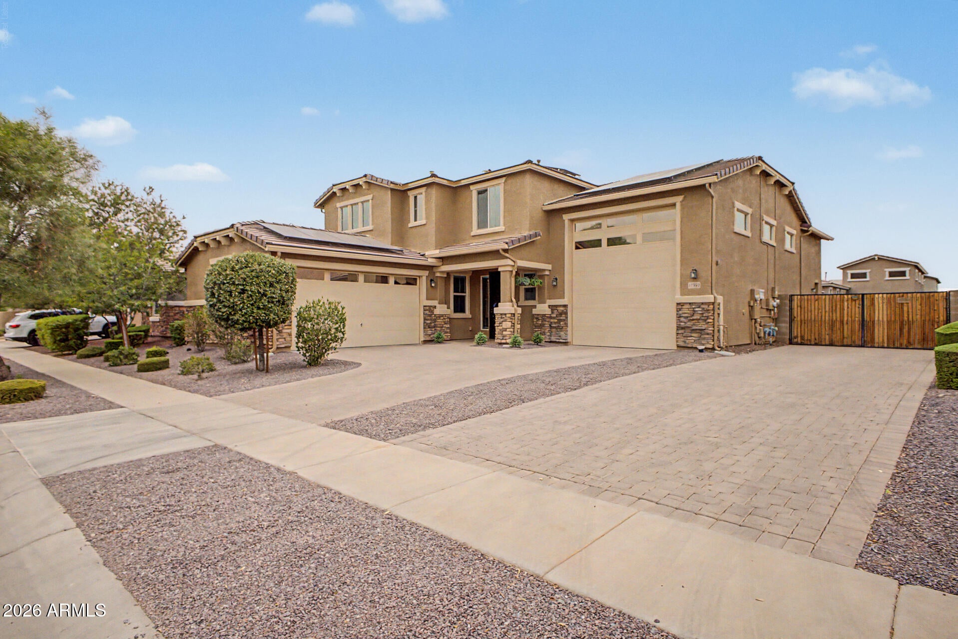 17352 W HEDGEHOG Place