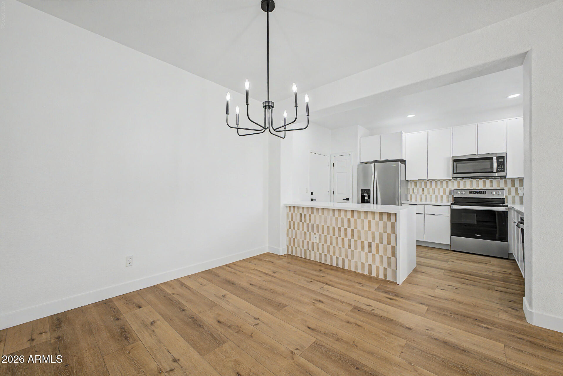 706 E LAS COLINAS Place