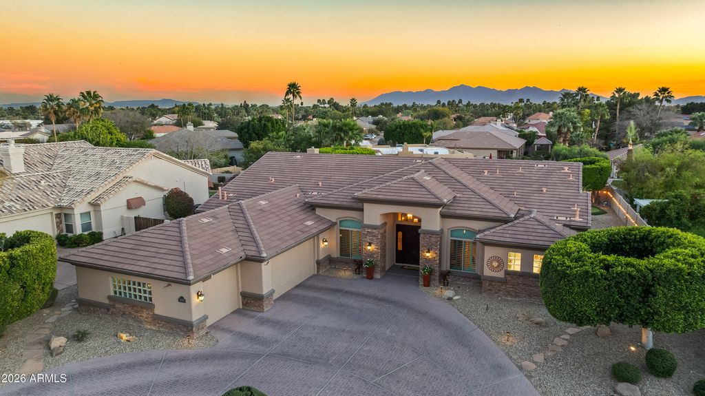 Photo of 14023 W Litchfield Knoll N, Litchfield Park, AZ 85340 (MLS # 6988836)