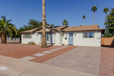 Photo of 8602 E Cambridge Avenue, Scottsdale, AZ 85257 (MLS # 6947683)