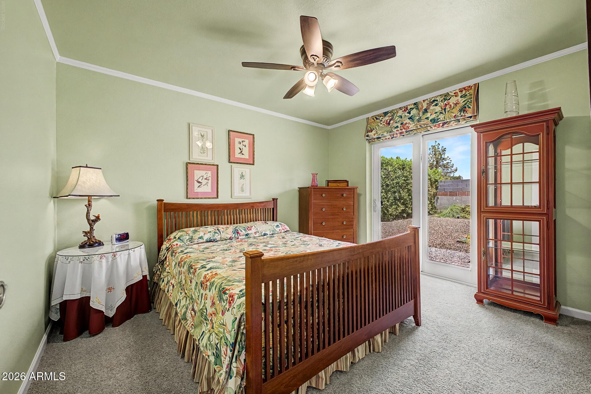 425 S ROSEMONT --