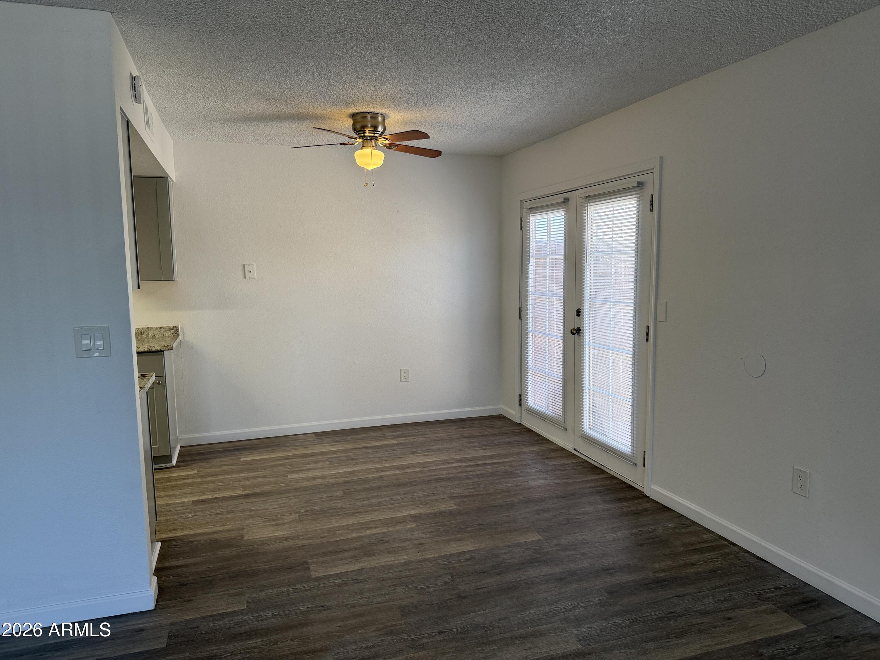 860 E BROWN Road 53