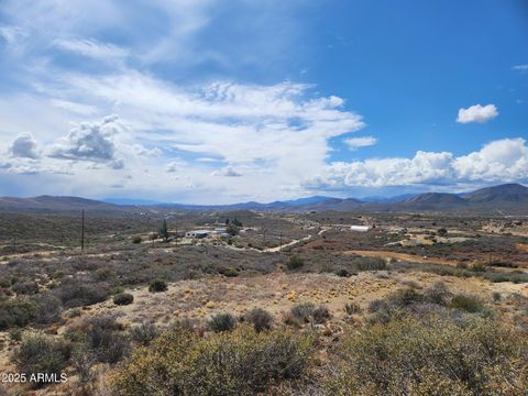 11830 E MEADOW Drive C Mayer AZ 86333