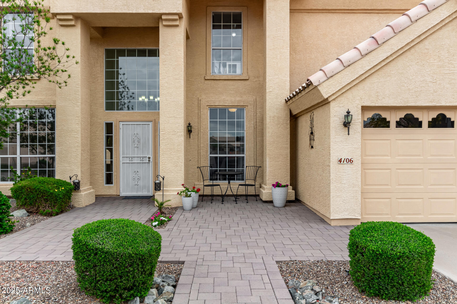 4106 E LAVENDER Lane