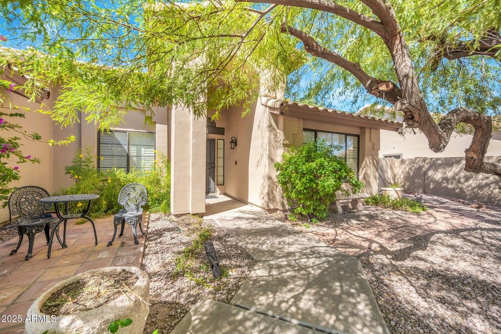 Photo of 1252 N Hazelton Drive, Chandler, AZ 85226 (MLS # 6931281)