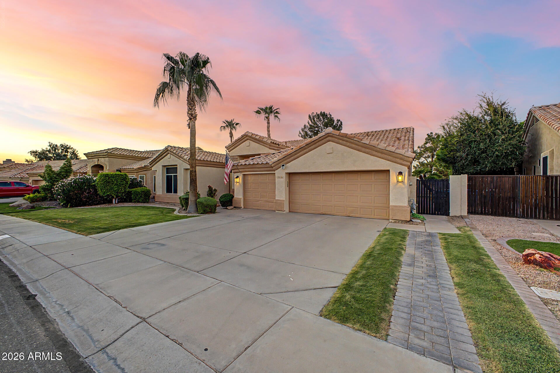 1830 W WISTERIA Drive