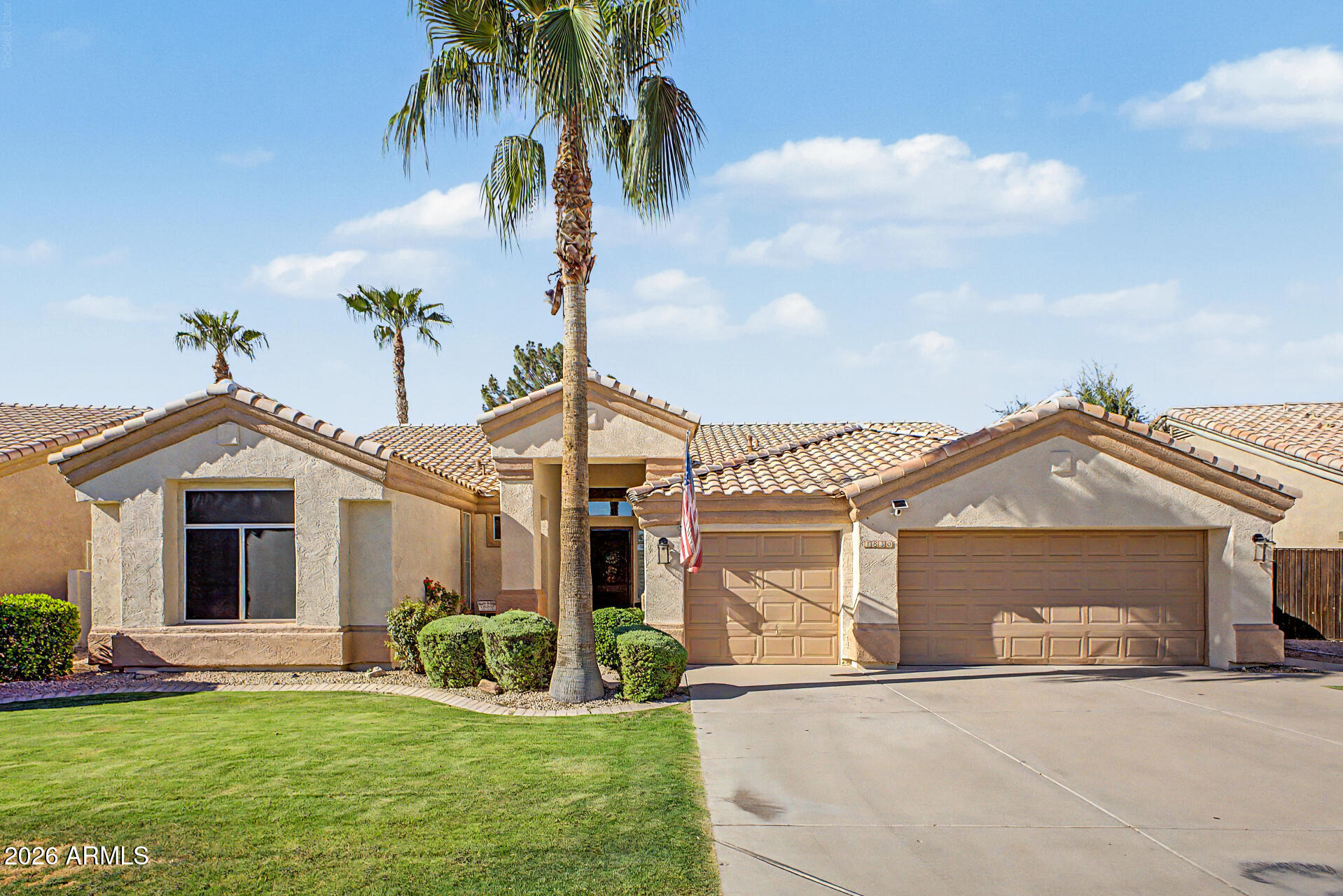 1830 W WISTERIA Drive