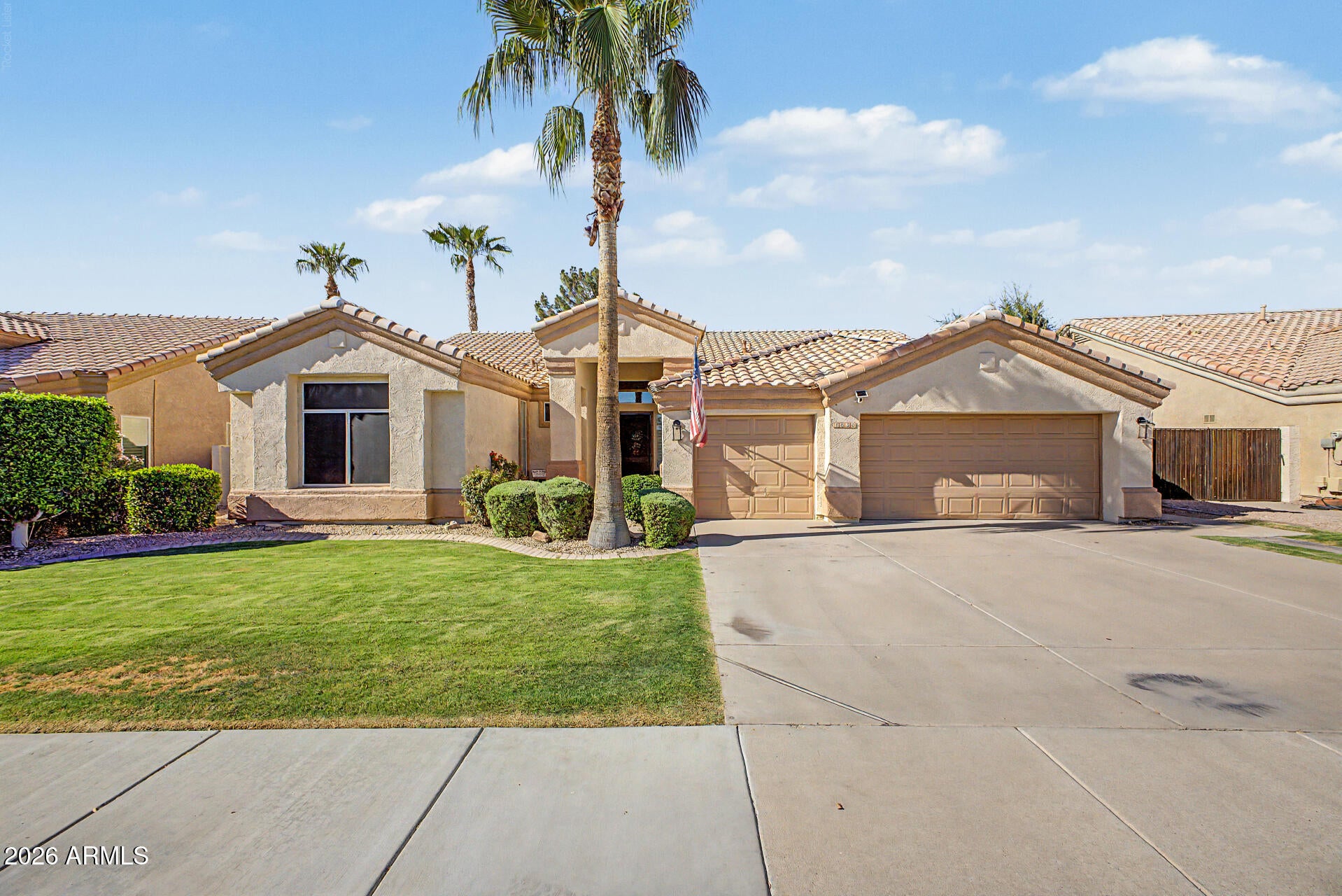 1830 W WISTERIA Drive