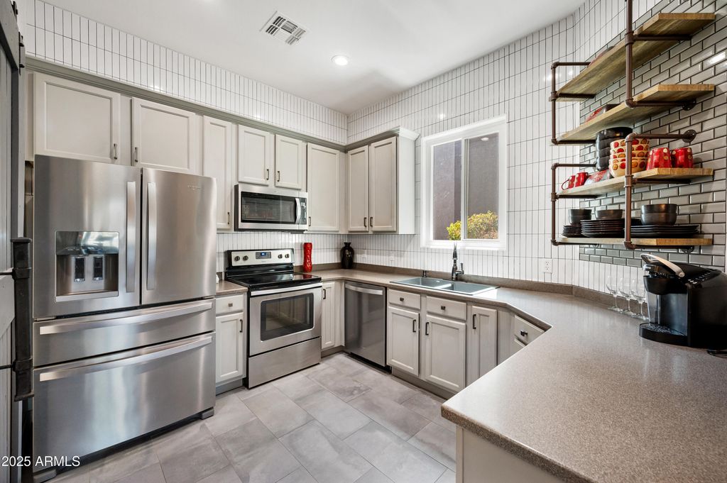 Photo of 10172 E Dinosaur Ridge Road, Gold Canyon, AZ 85118 (MLS # 6905902)