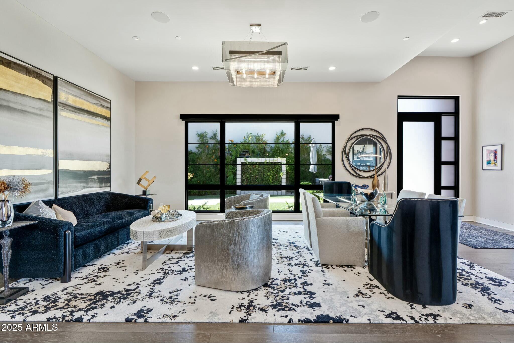 Paradise Valley, Arizona 85253, United States, 3 Bedrooms Bedrooms, ,4 BathroomsBathrooms,Residential,Pending,105921