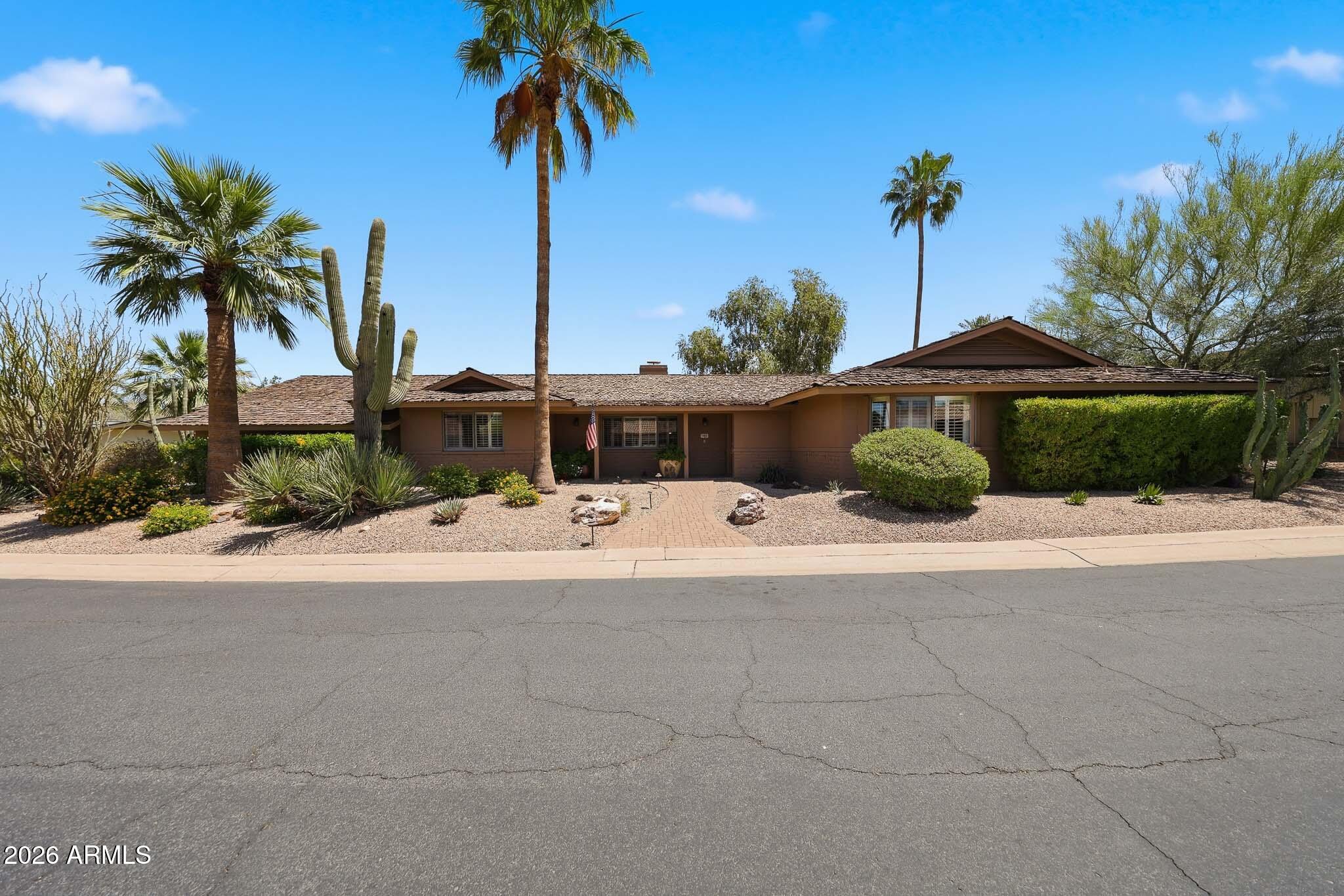 5525 E LINCOLN Drive 105