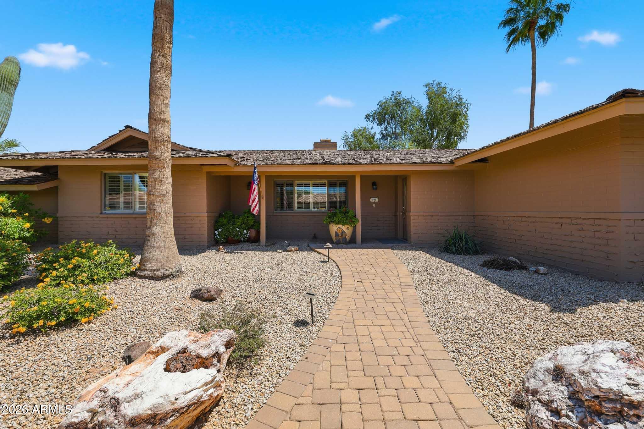 5525 E LINCOLN Drive 105