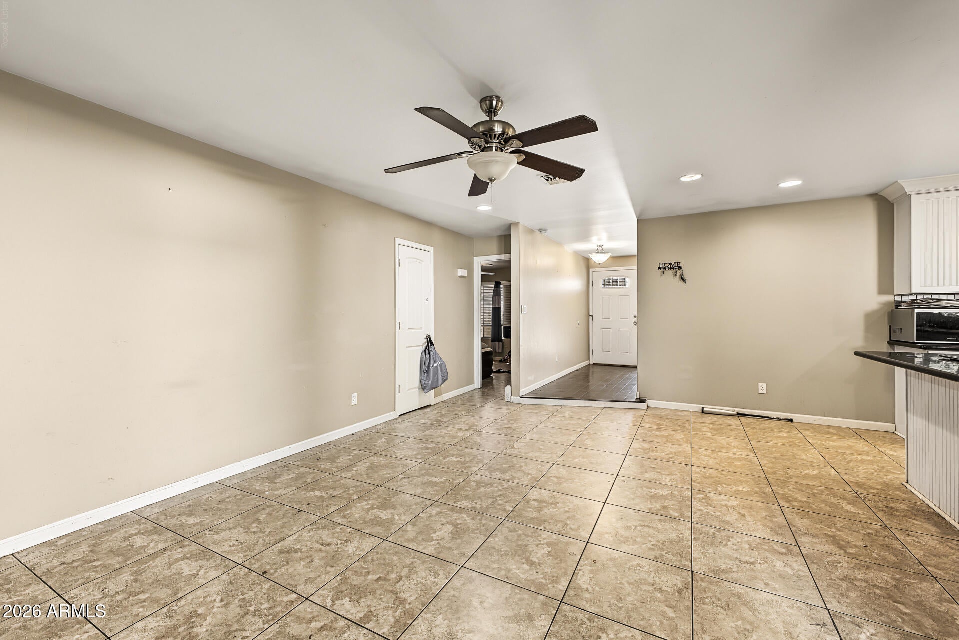 1226 E AVENIDA ELLENA Avenue
