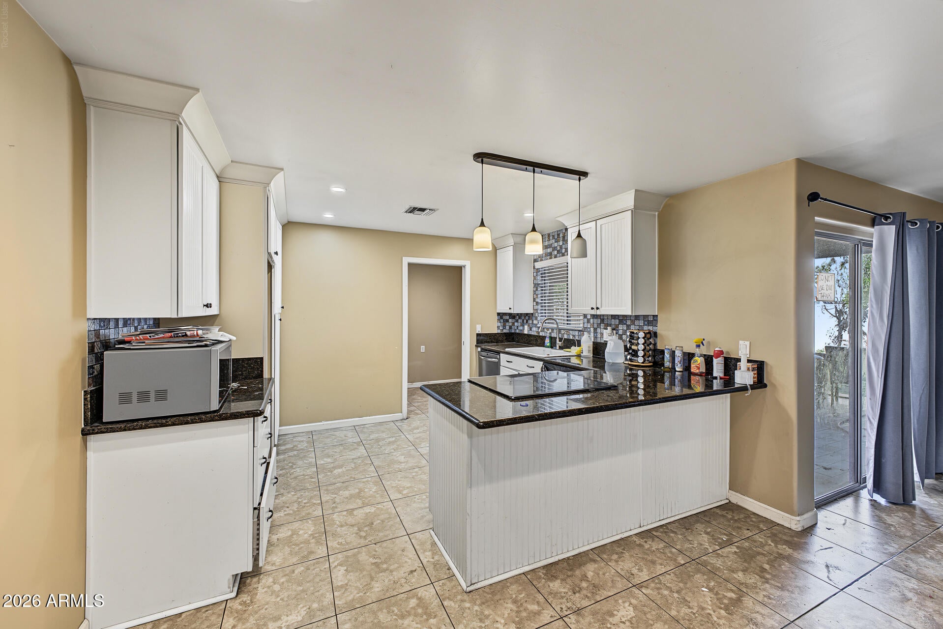 1226 E AVENIDA ELLENA Avenue