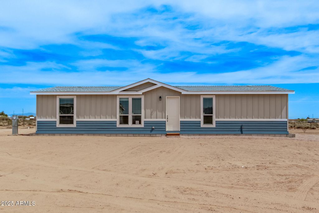 Photo of 1207 N 383rd Drive, Tonopah, AZ 85354 (MLS # 6946540)