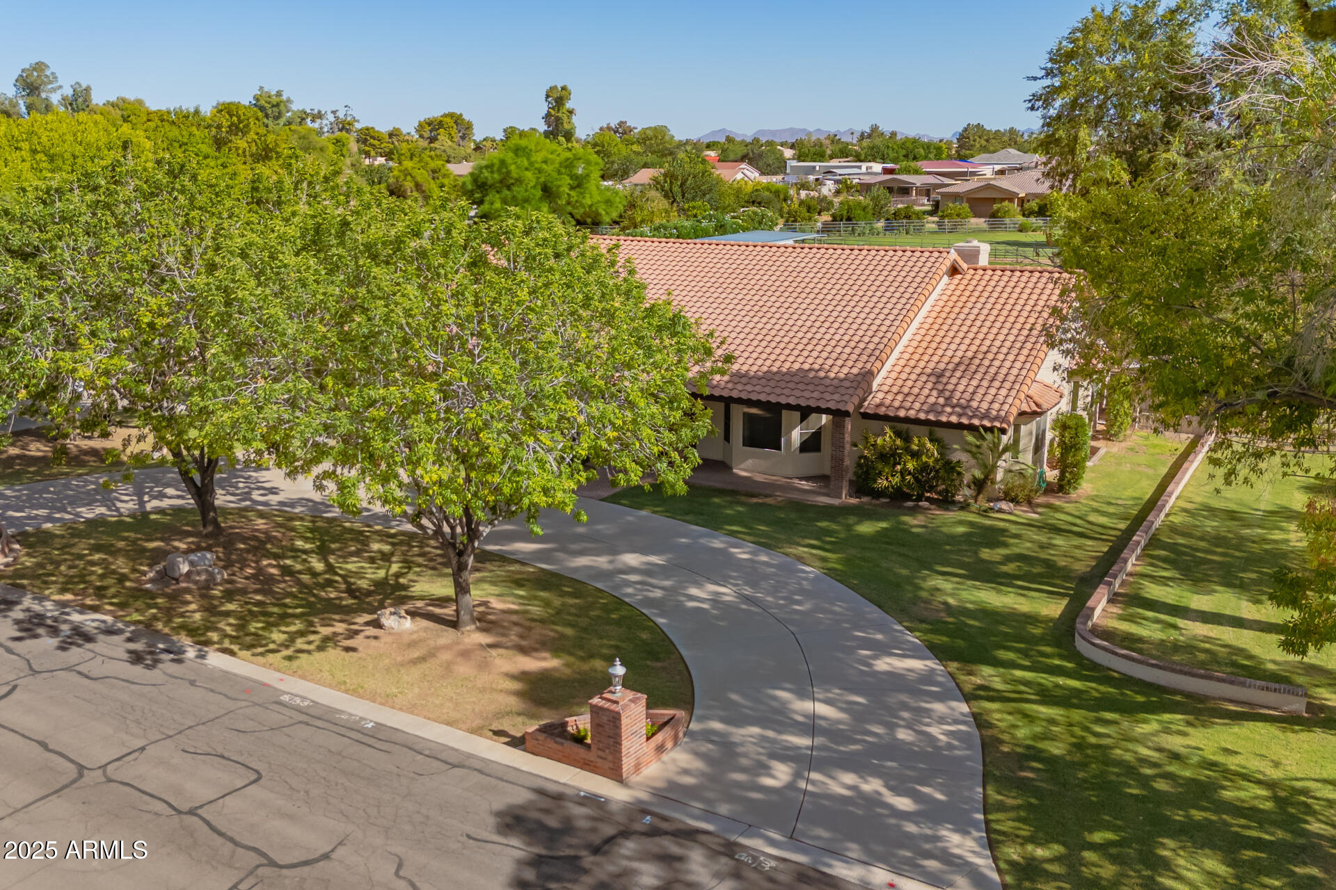 2129 E Page Avenue