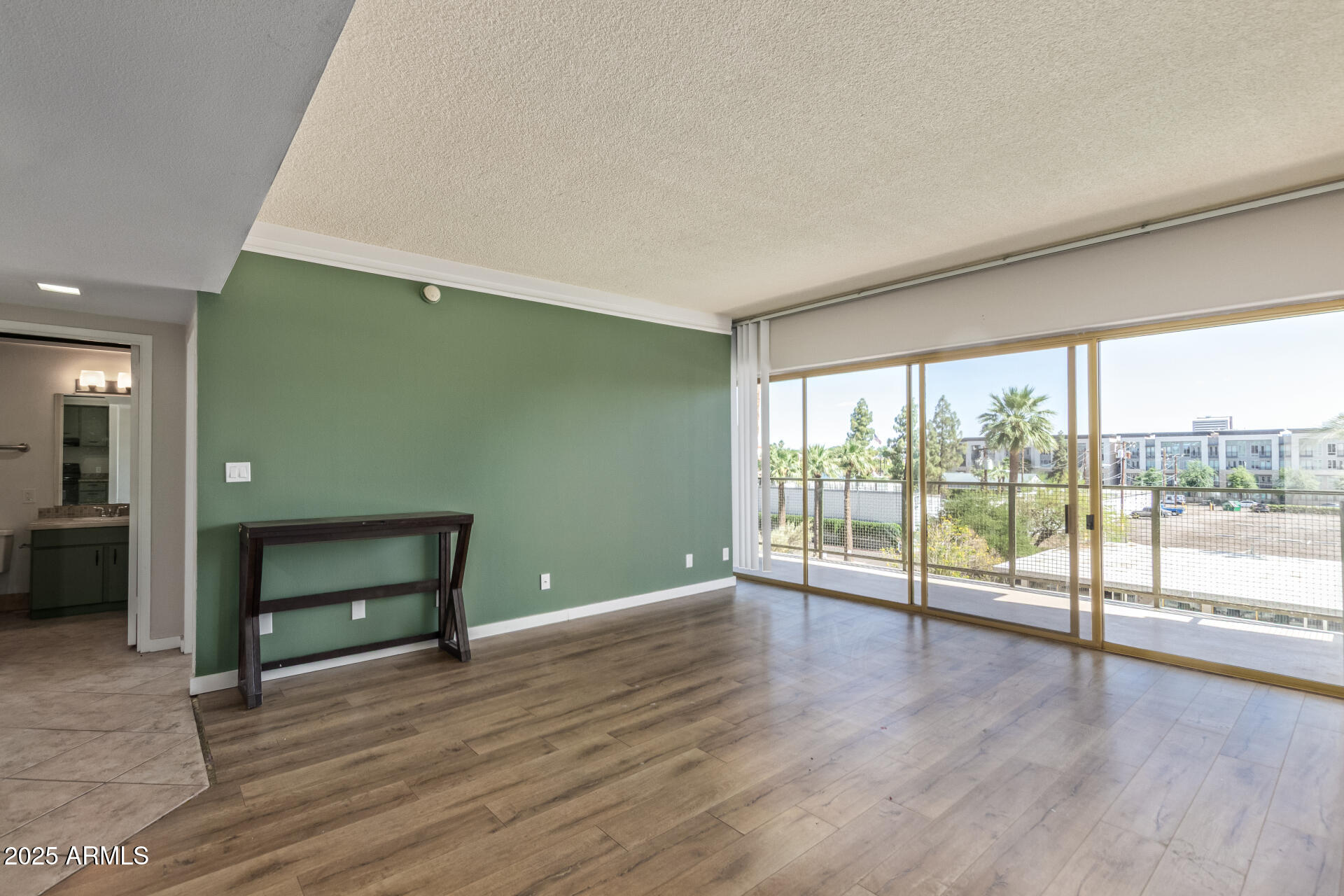 4750 N CENTRAL Avenue G3