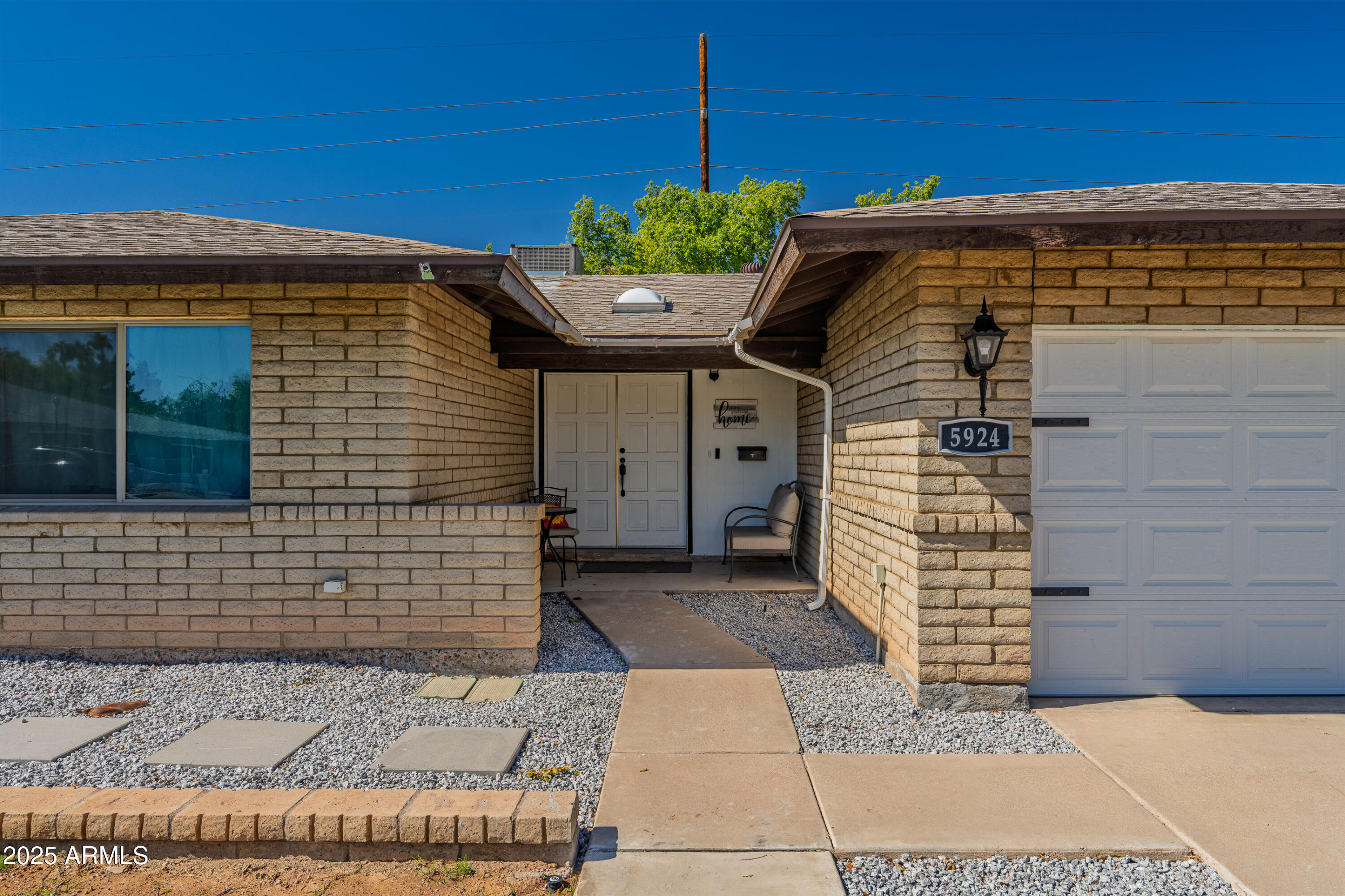 5924 S JENTILLY Lane