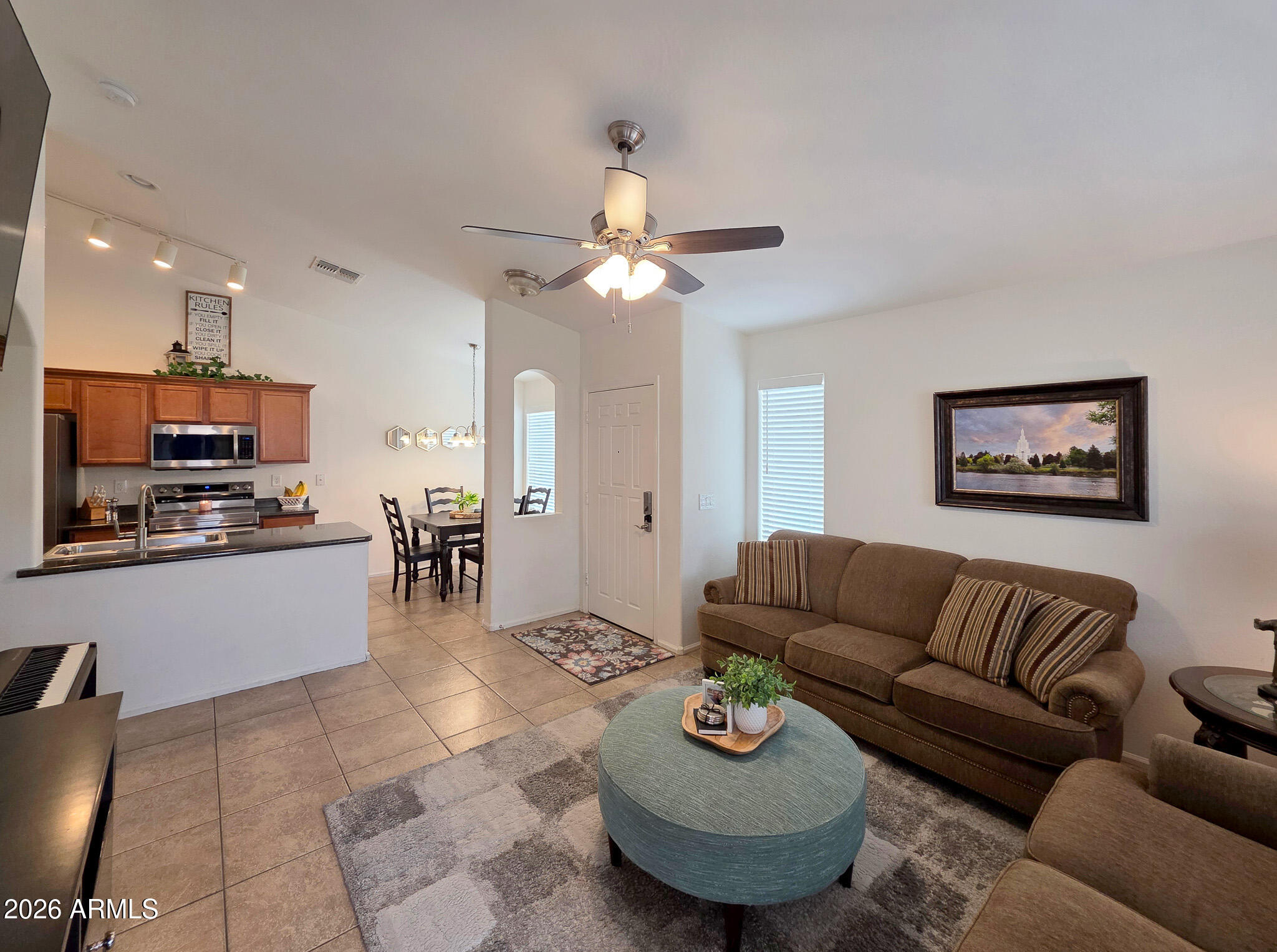 660 W MESQUITE TREE Lane