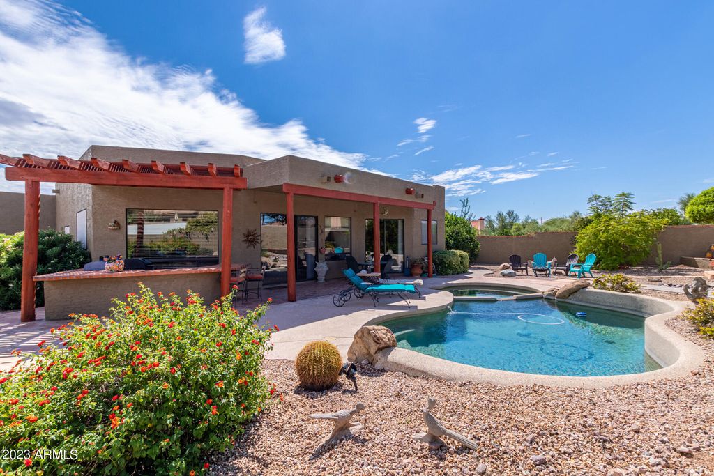 Photo of 9244 E Mogollon Trail, Gold Canyon, AZ 85118 (MLS # 6979751)