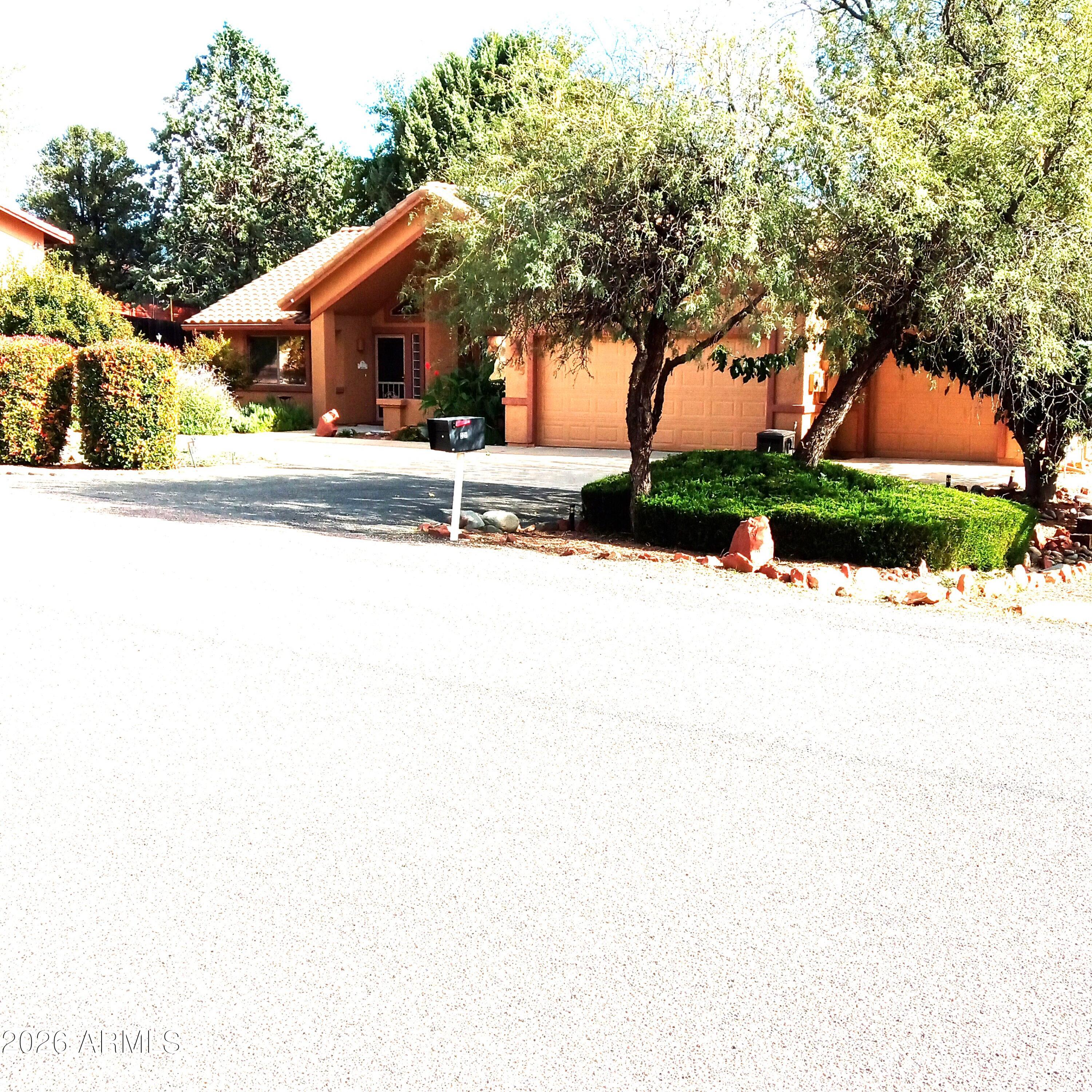 225 BELL ROCK Boulevard