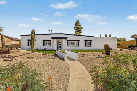Photo of 5539 E Sweetwater Avenue, Scottsdale, AZ 85254 (MLS # 7023118)