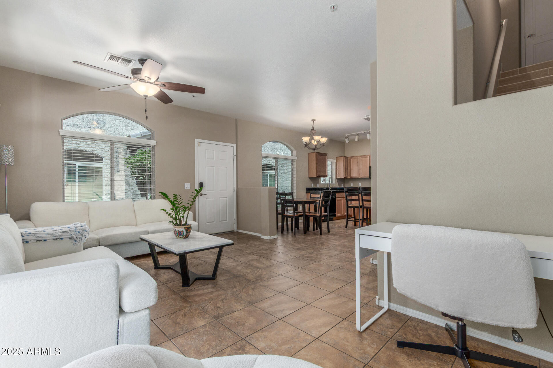 2402 E 5TH Street 1477
