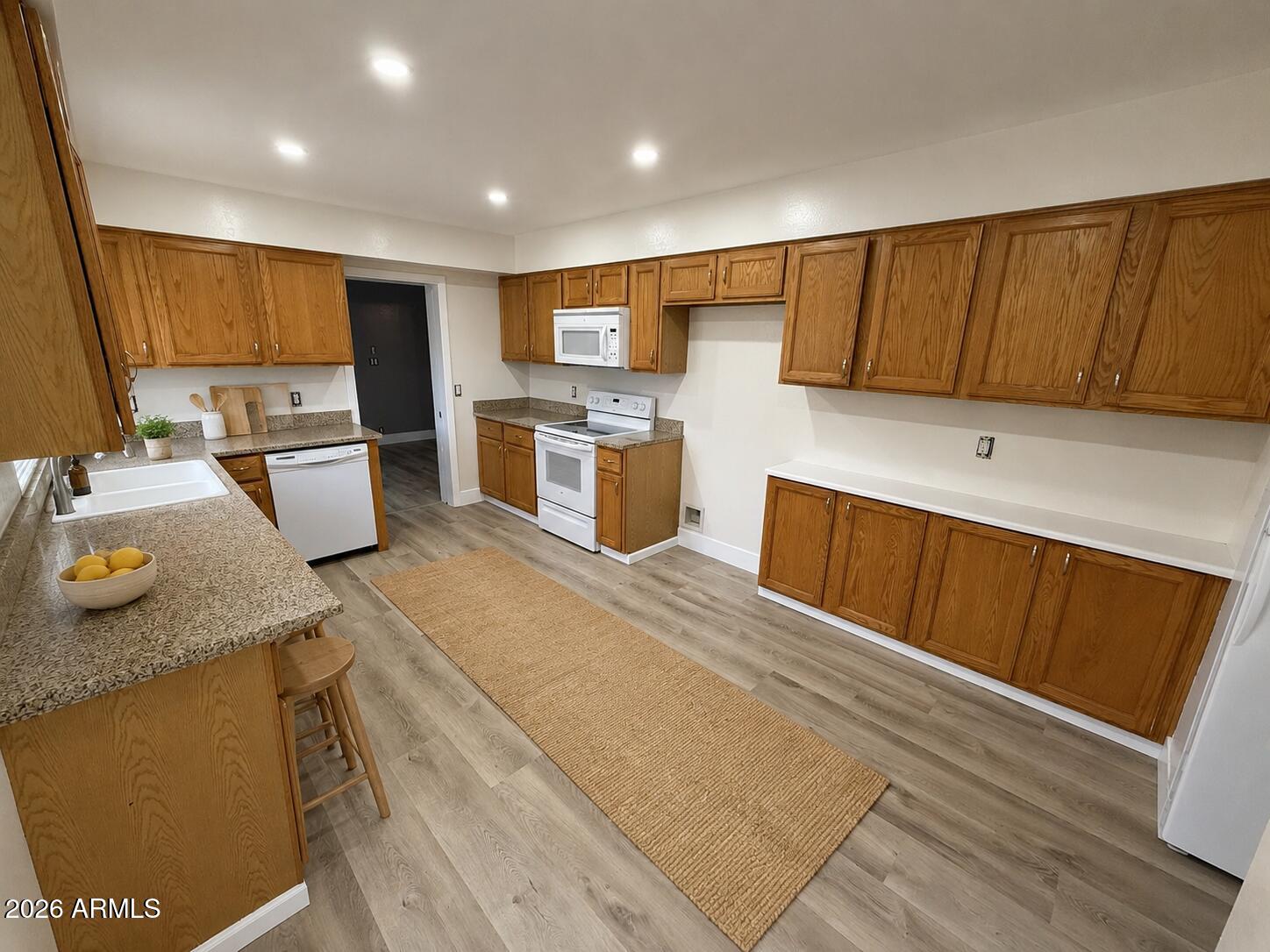 815 E CAVALIER Drive