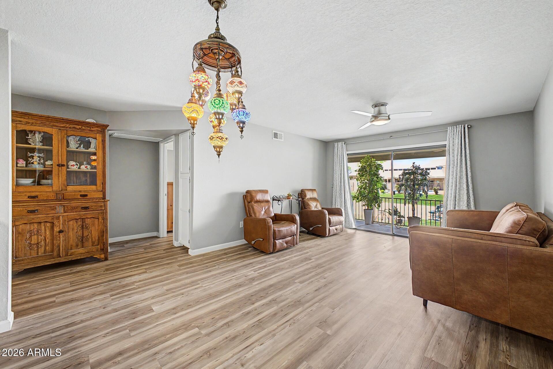 1021 S GREENFIELD Road 1193