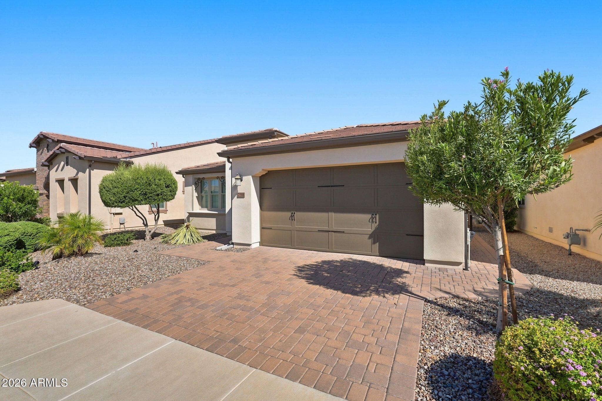 758 E FARMERS Lane