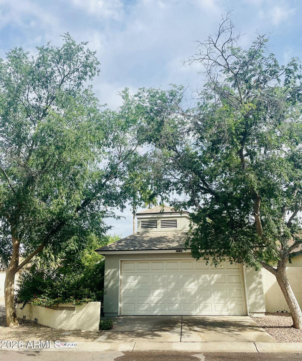 Photo of 5230 W Jupiter Way N, Chandler, AZ 85226 (MLS # 7007432)