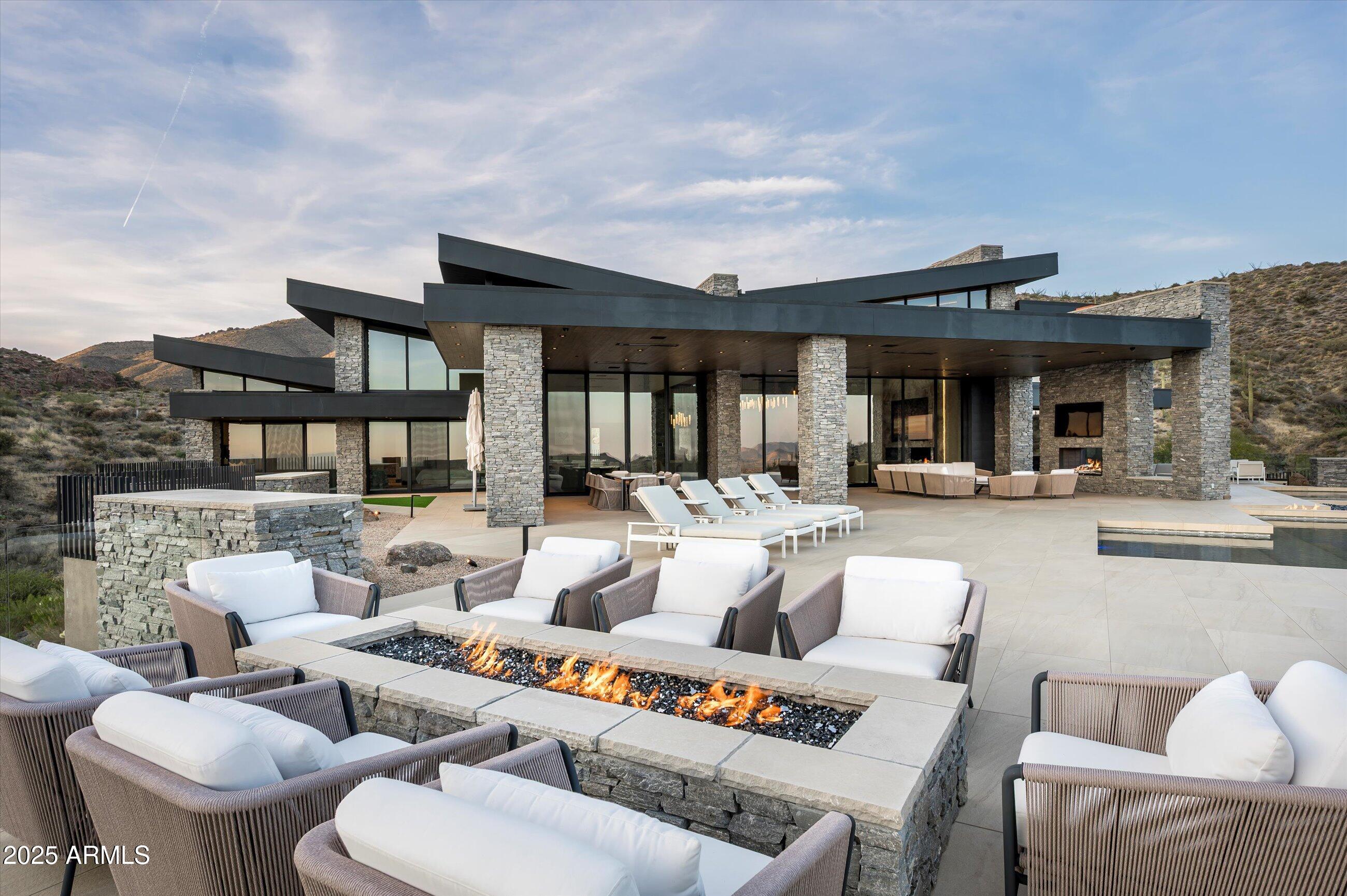 DESERT MOUNTAIN - Residential
