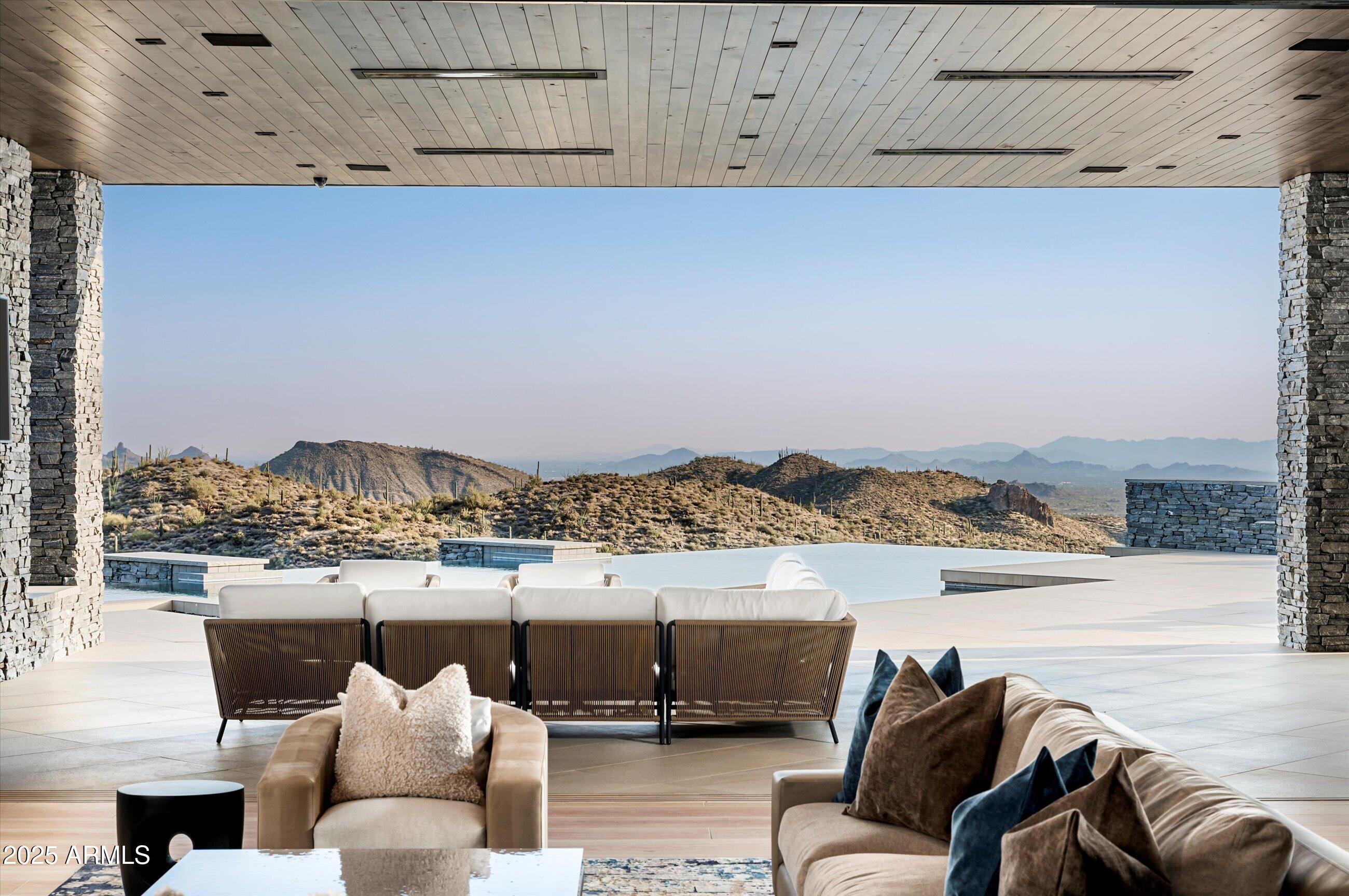 DESERT MOUNTAIN - Residential
