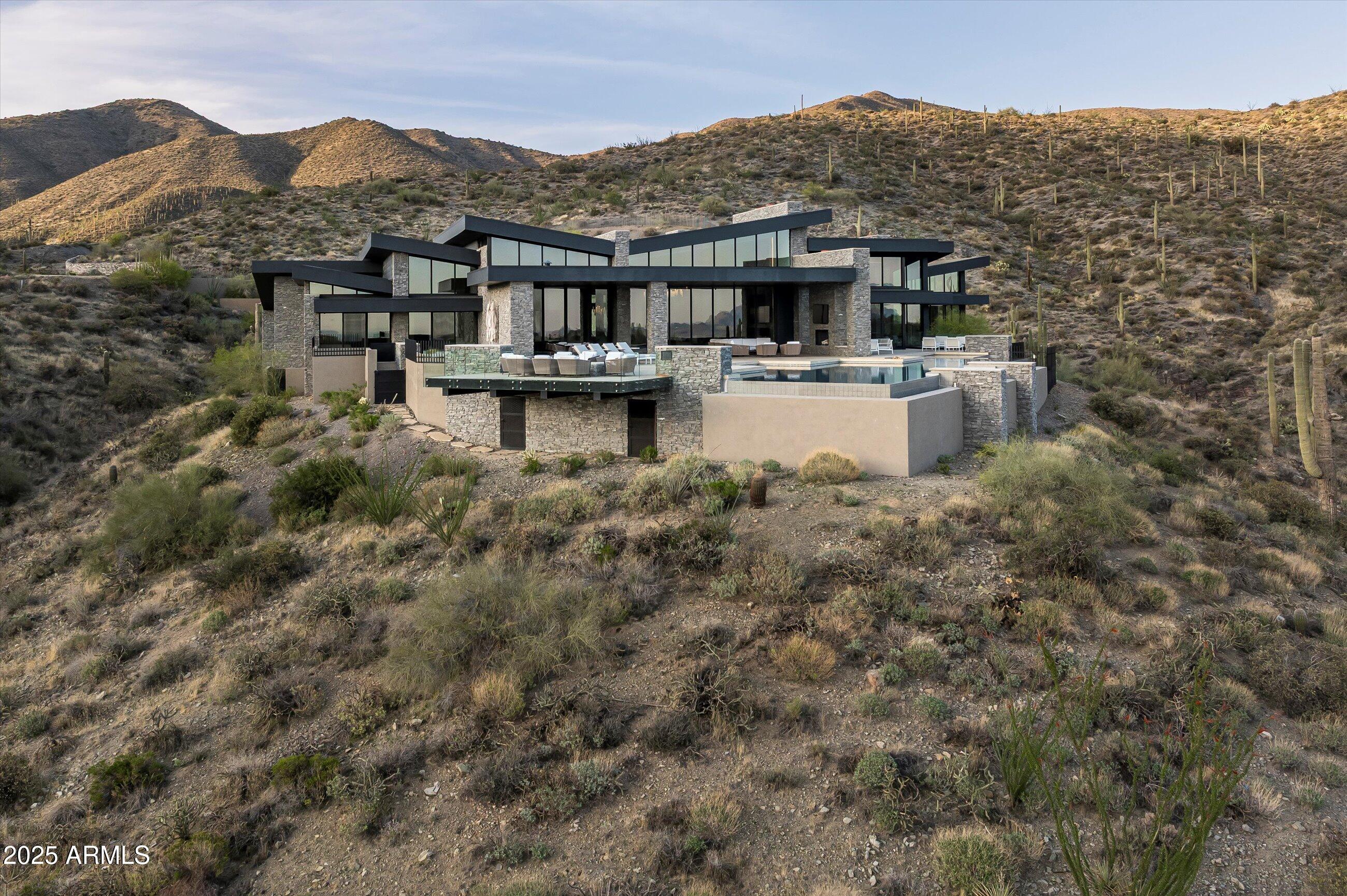 DESERT MOUNTAIN - Residential