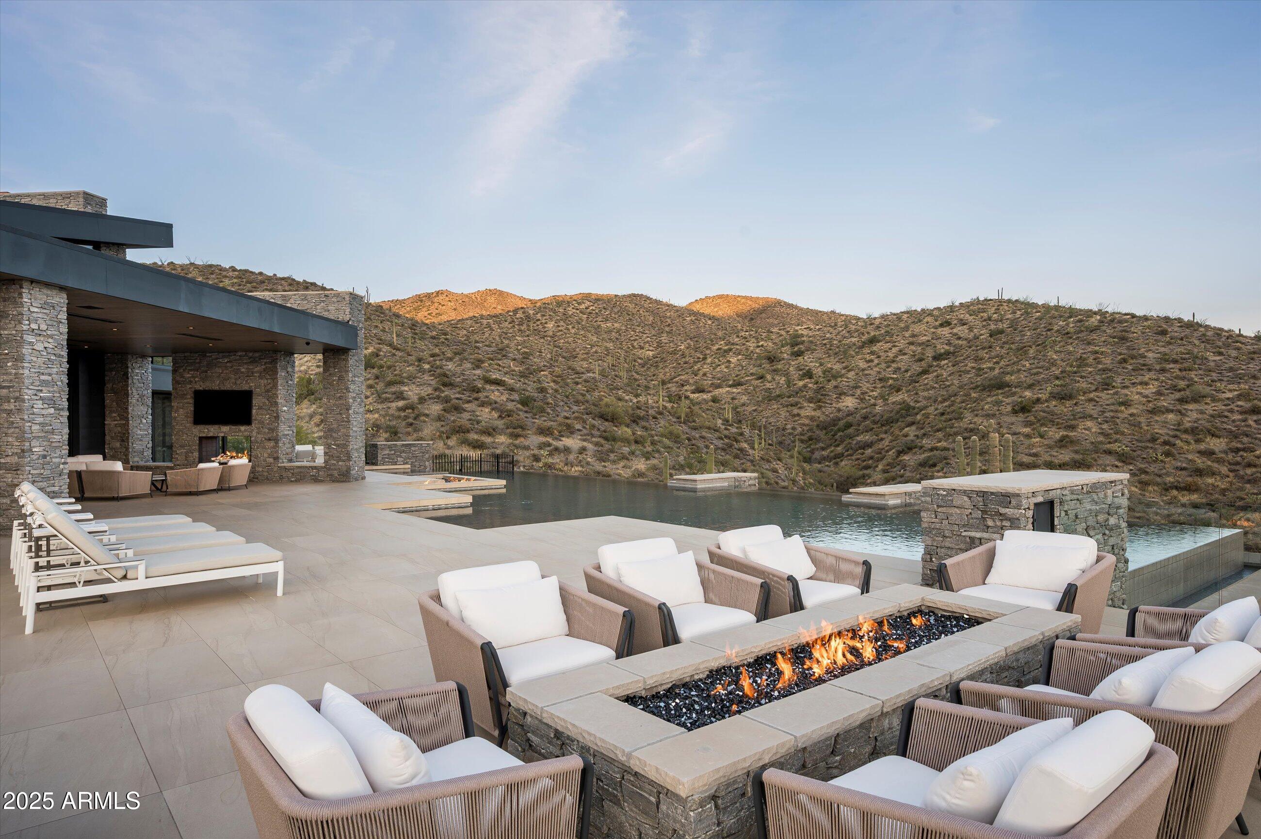 DESERT MOUNTAIN - Residential