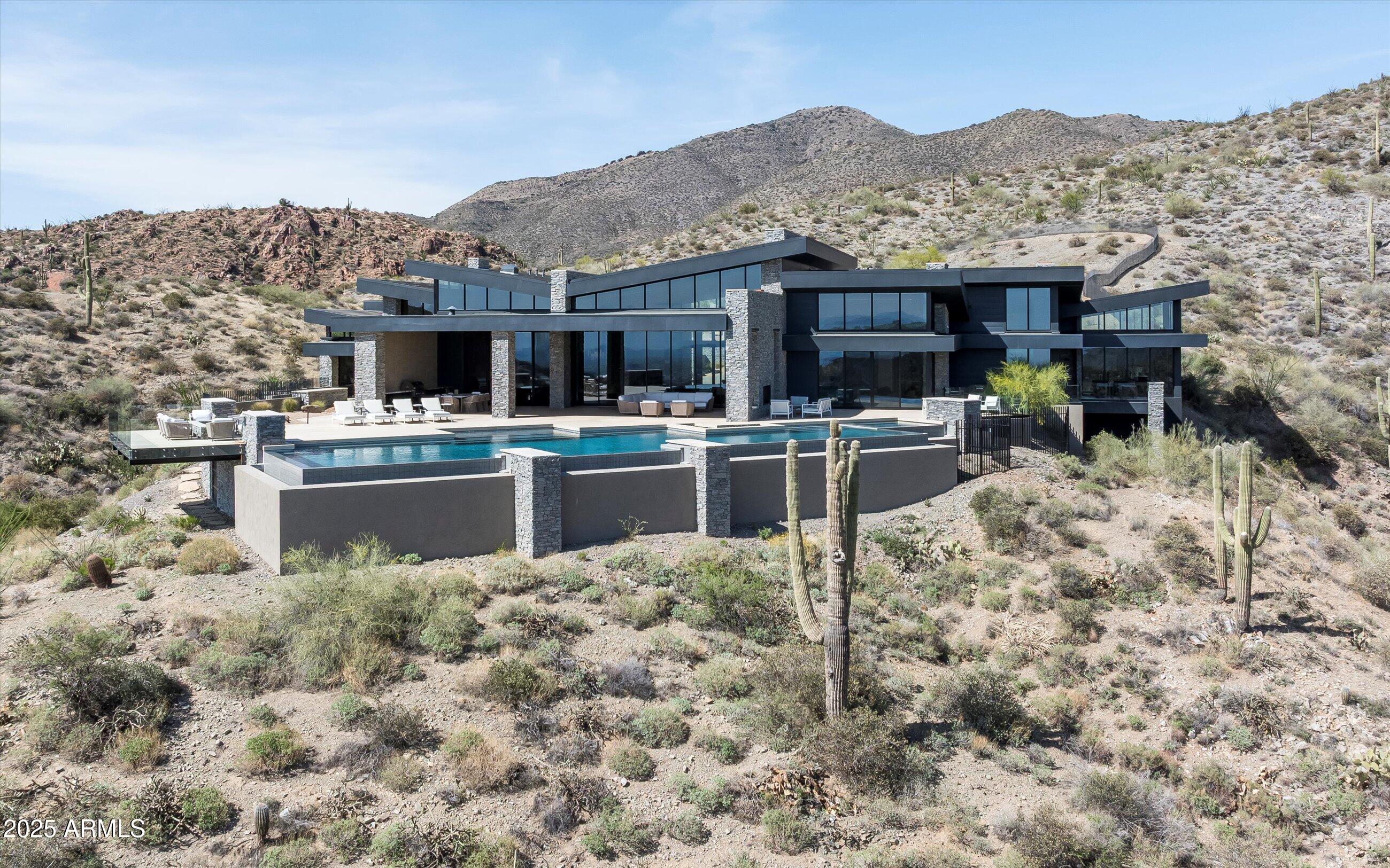 DESERT MOUNTAIN - Residential