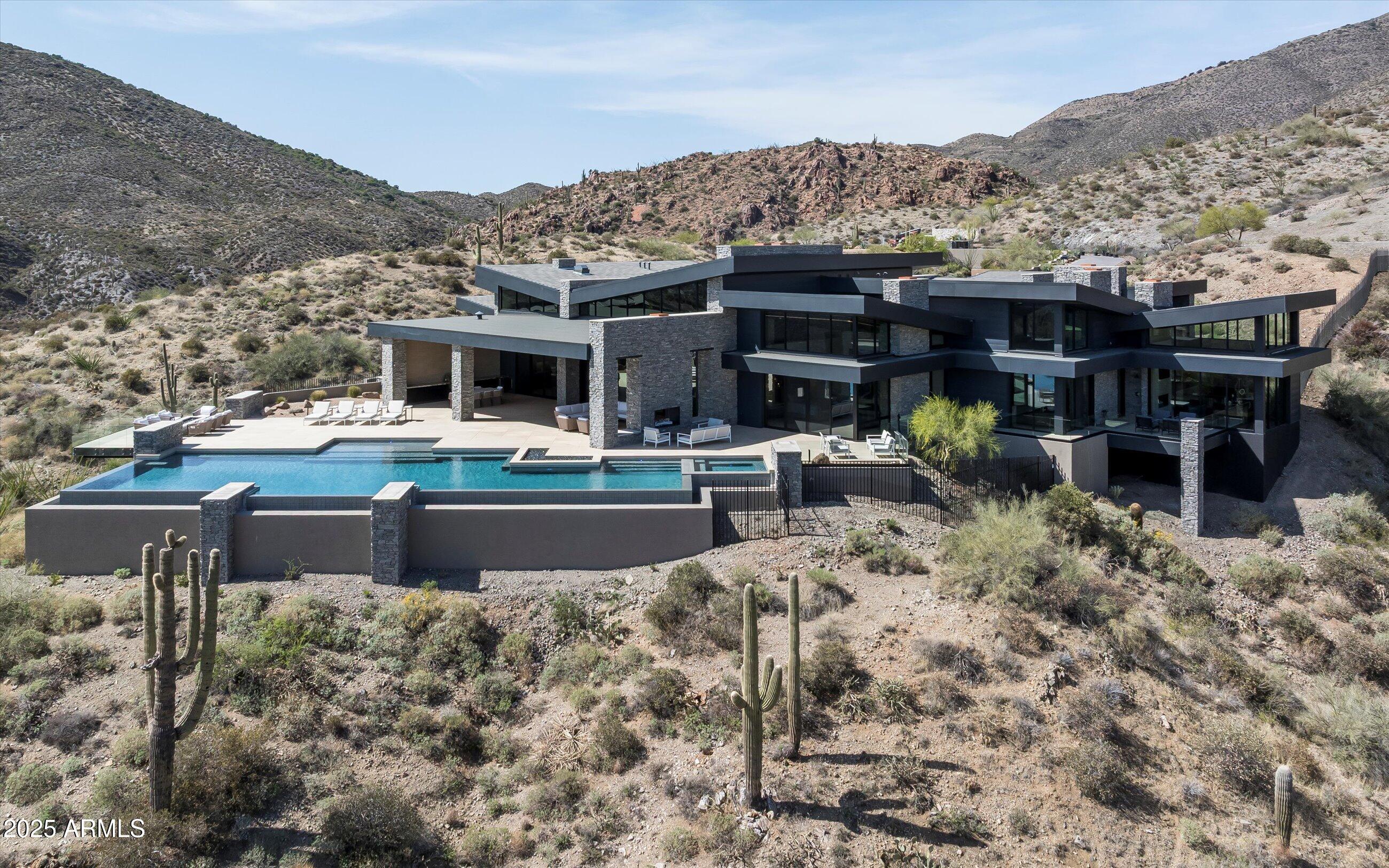DESERT MOUNTAIN - Residential