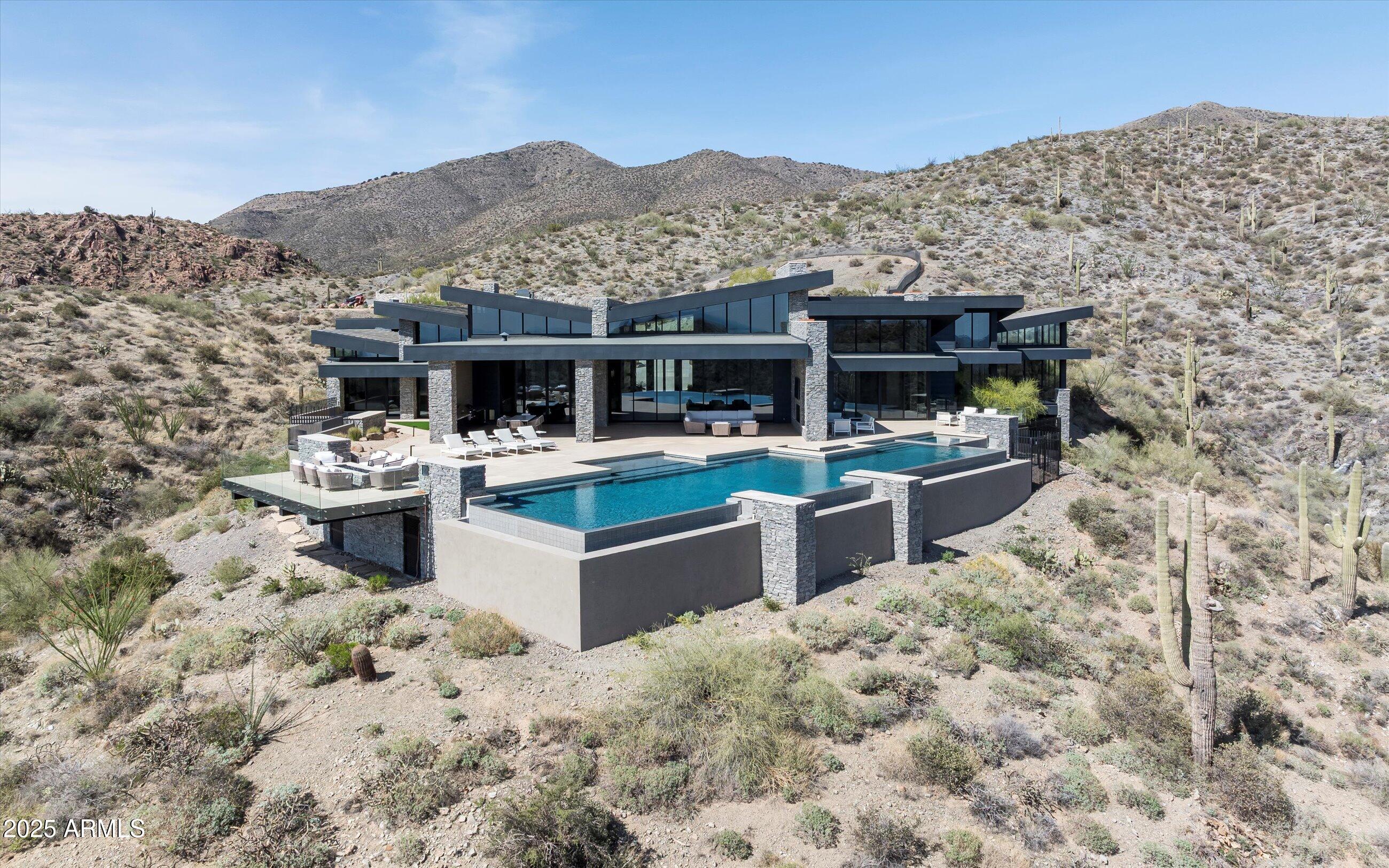 DESERT MOUNTAIN - Residential