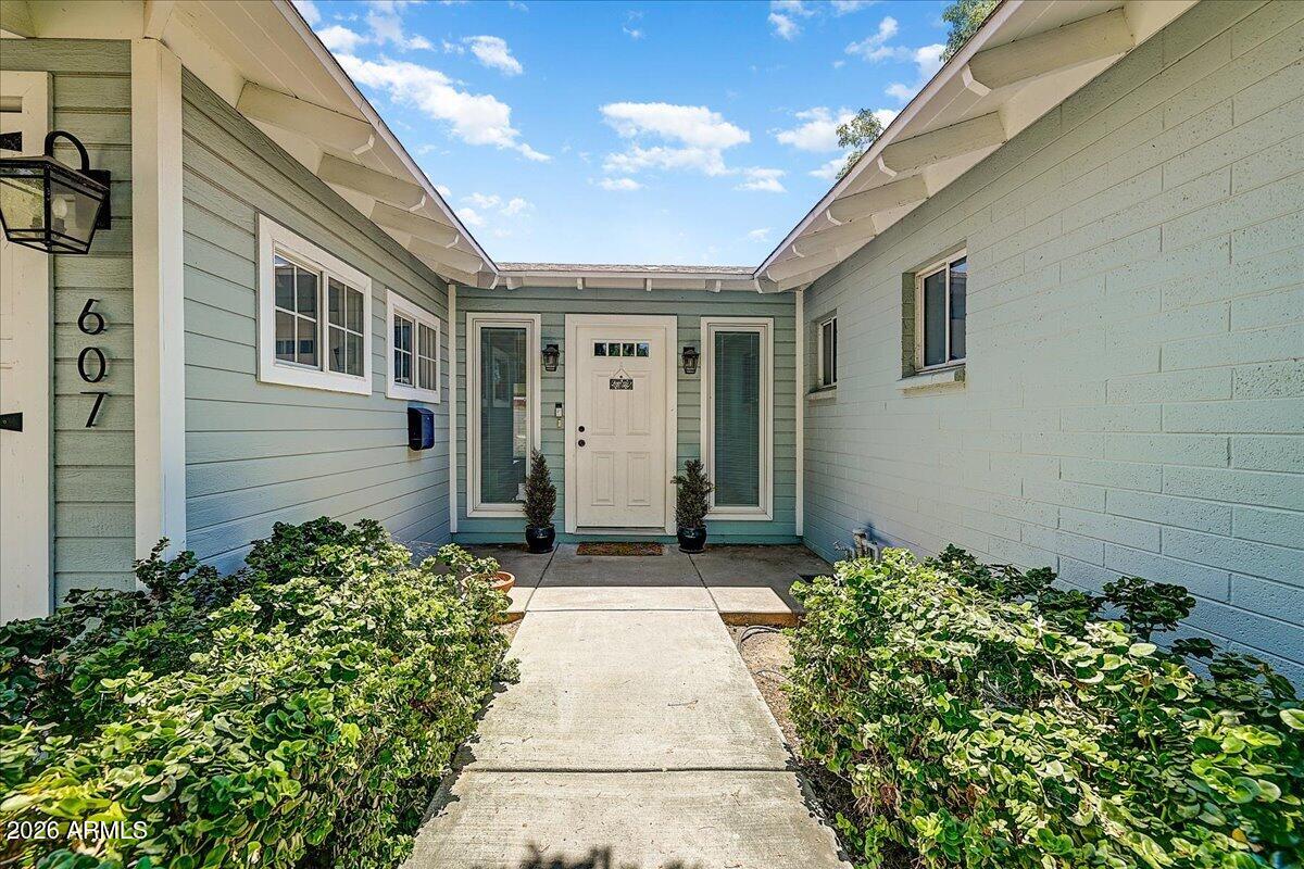 MARILYN ANN UNIT 1 - Residential