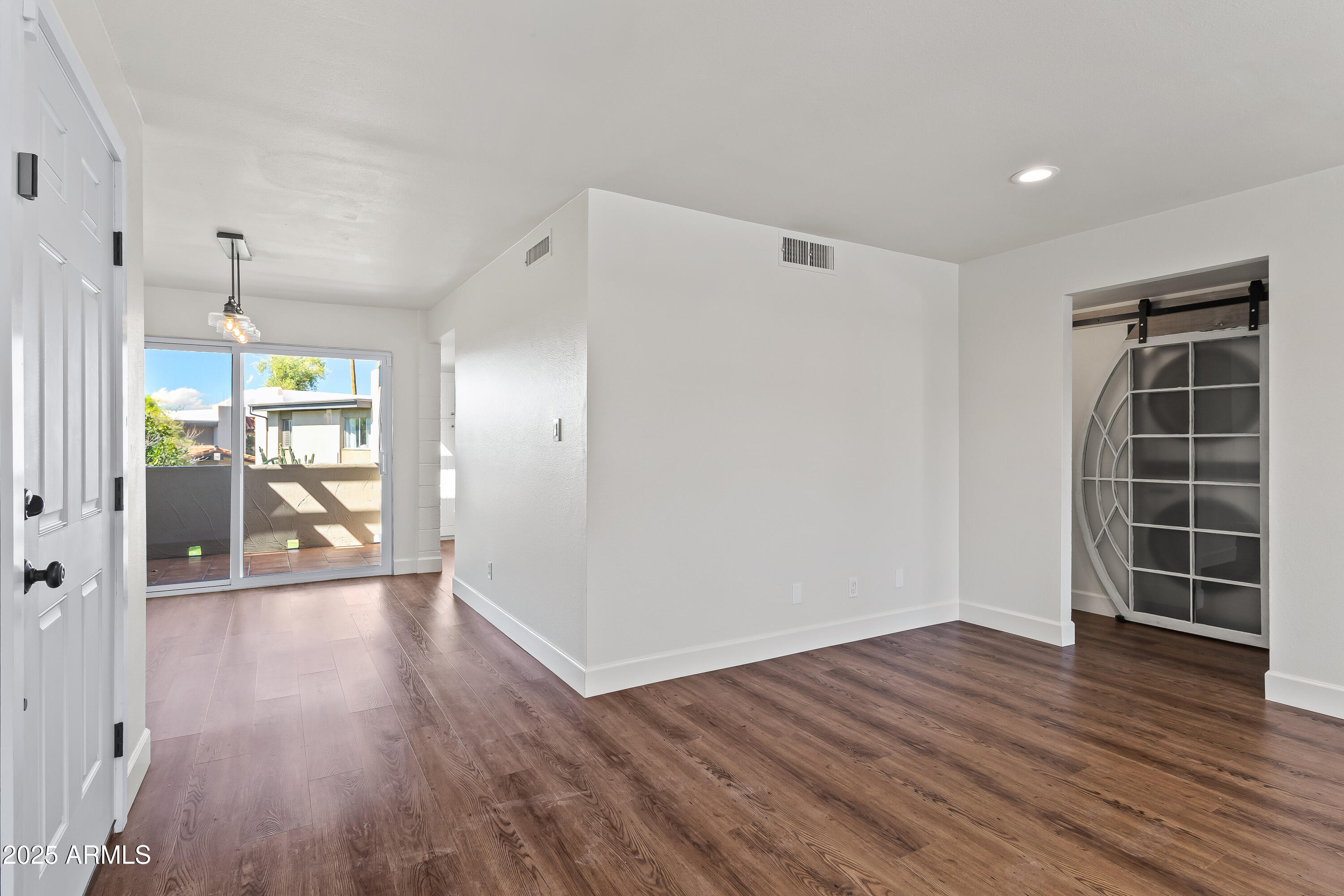 4201 E CAMELBACK Road 100