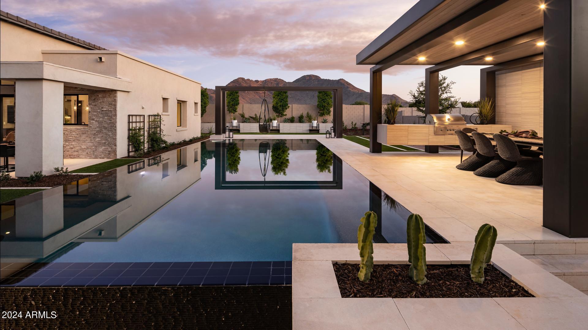 BRIDLE RANCH - Residential