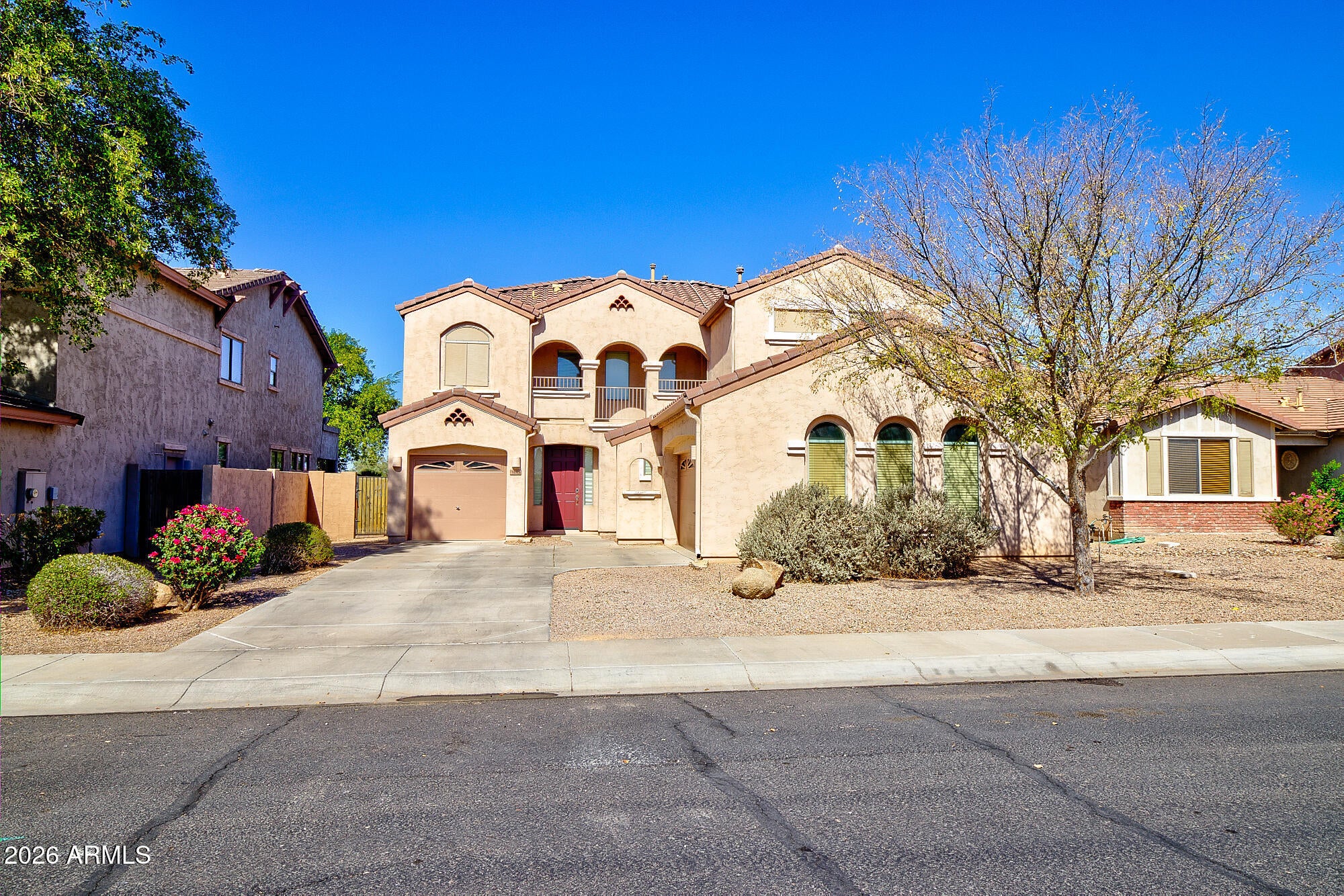 3183 N DESERT HORIZONS Lane