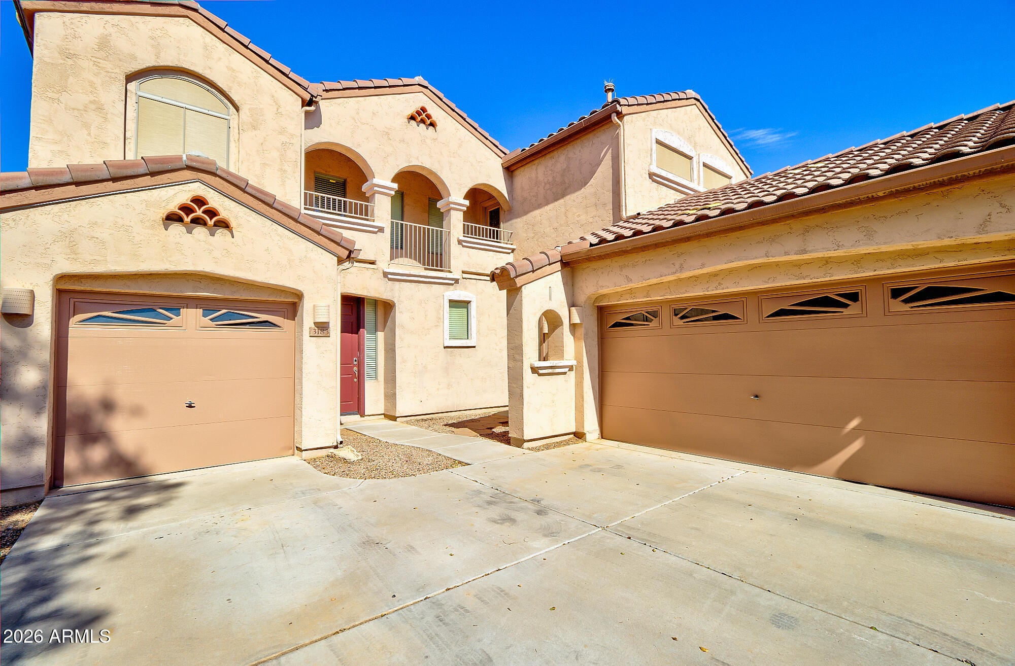 3183 N DESERT HORIZONS Lane