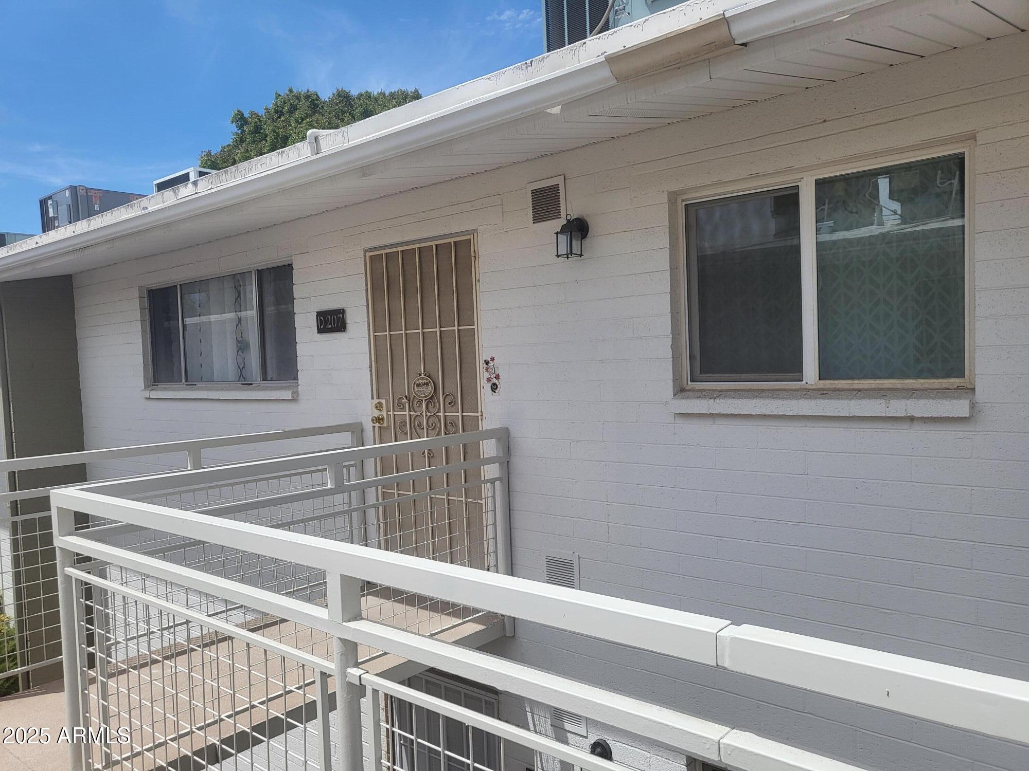 815 N HAYDEN Road D207