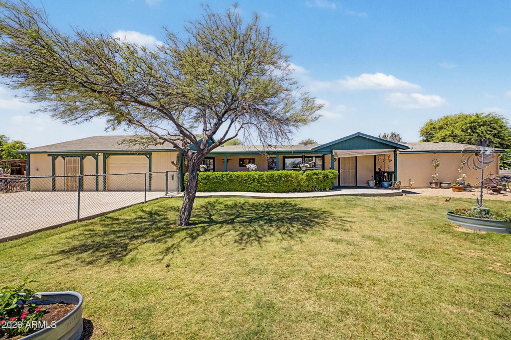 Photo of 6816 N 176th Avenue, Waddell, AZ 85355 (MLS # 7025475)