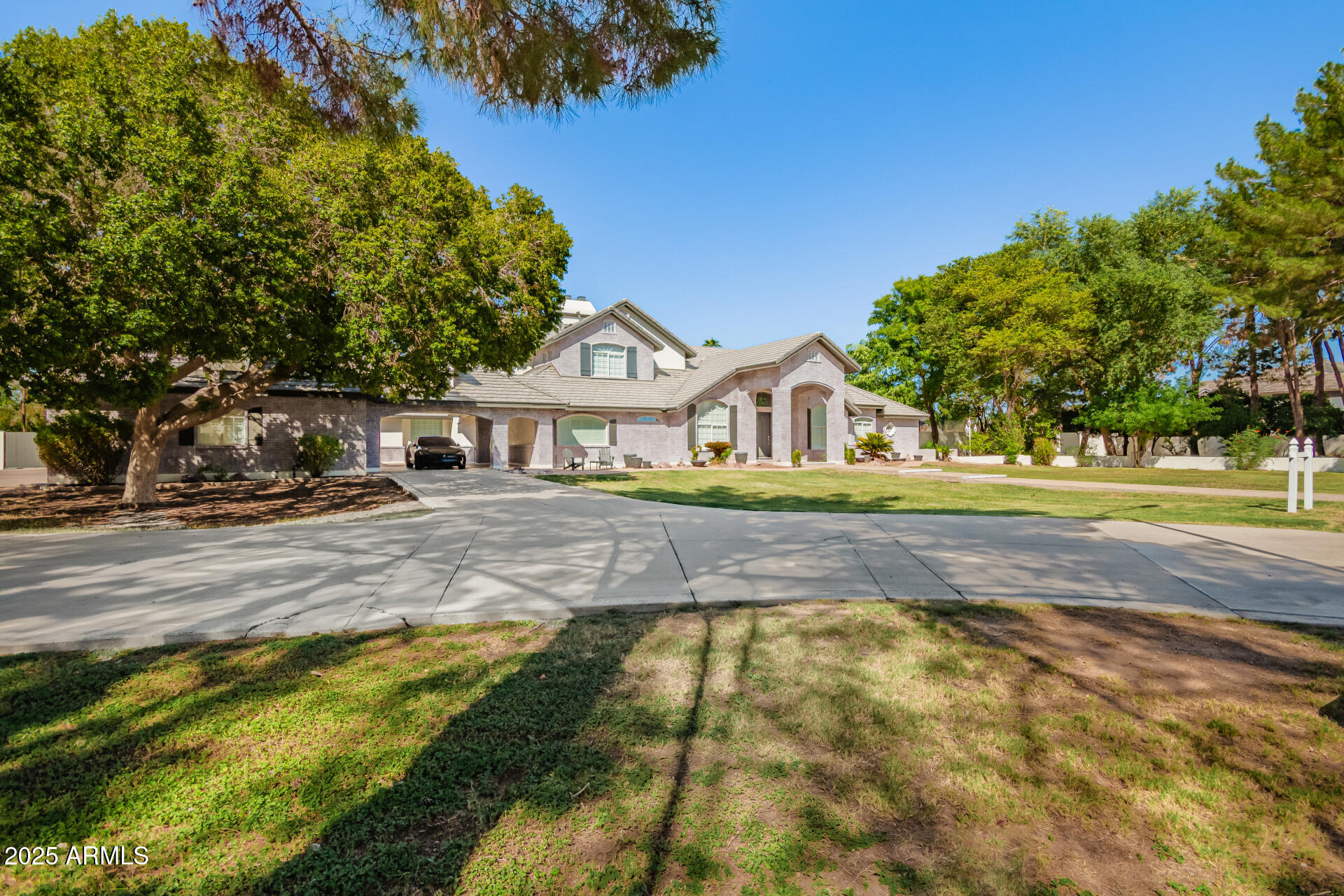 2350 N HALL Circle