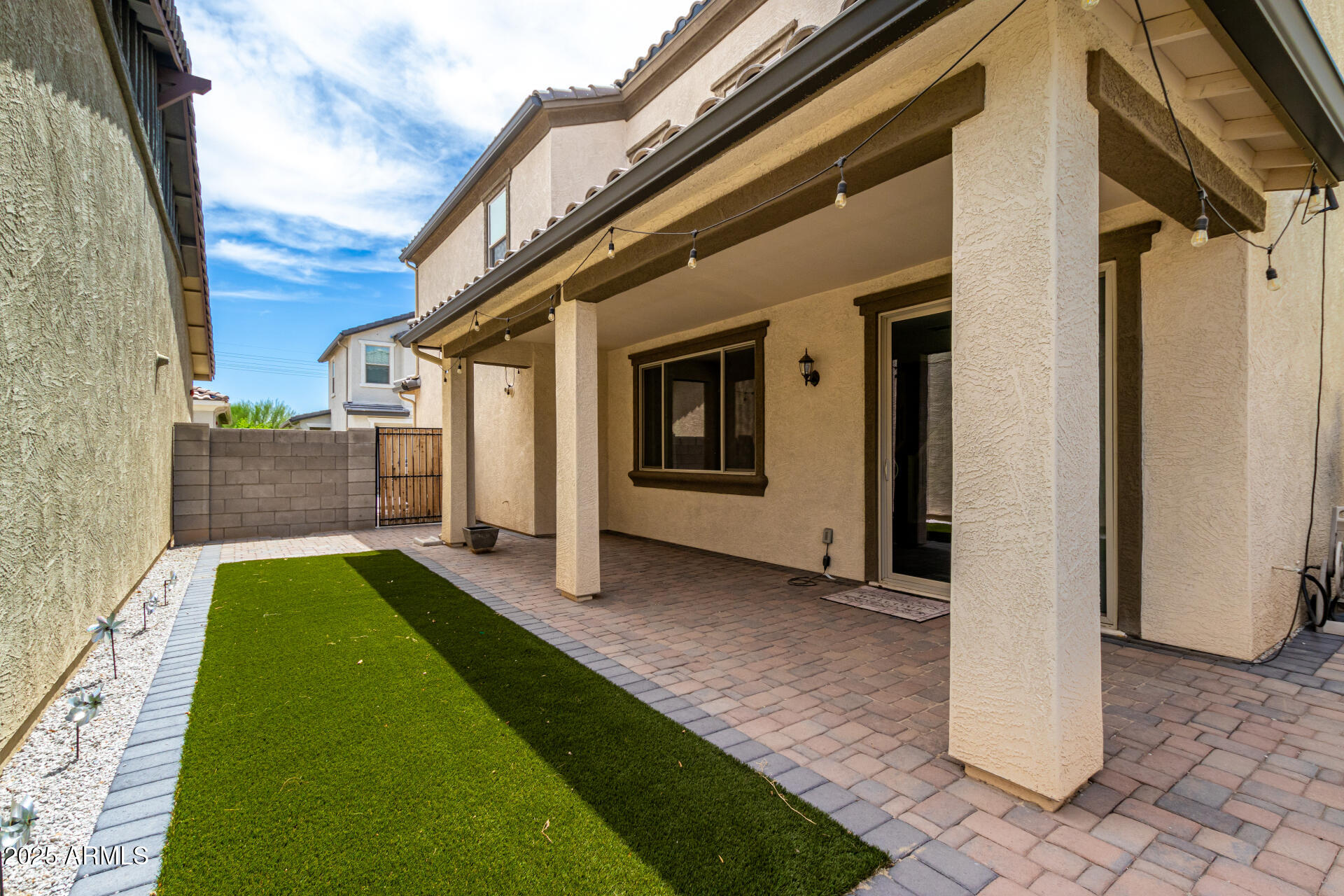 1555 S LOREN Lane