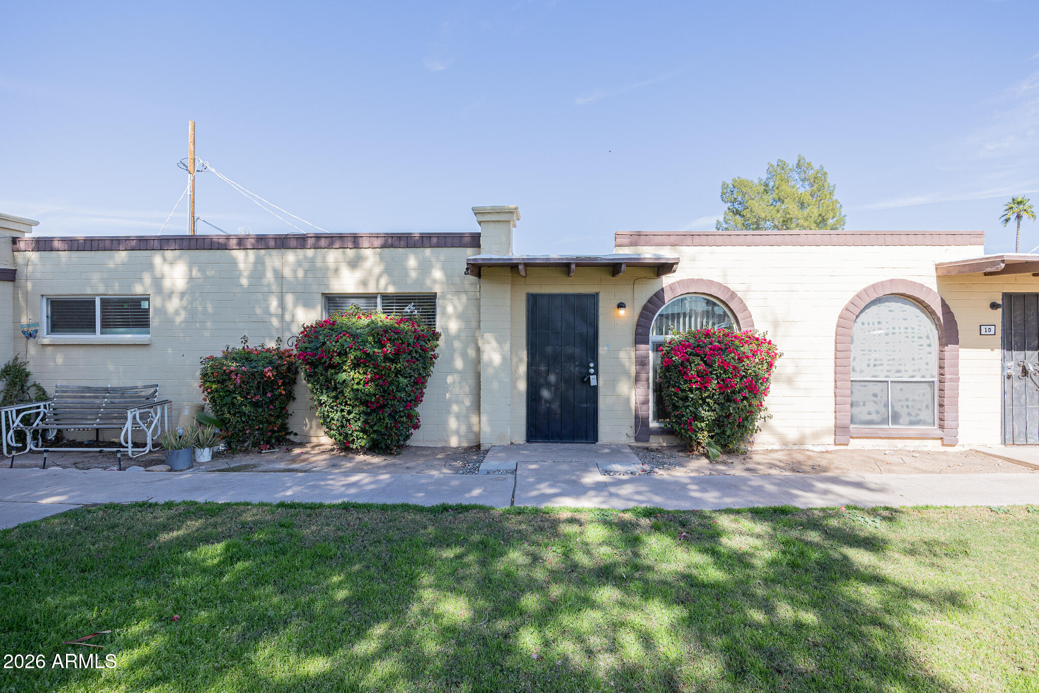 388 N COMANCHE Drive 11